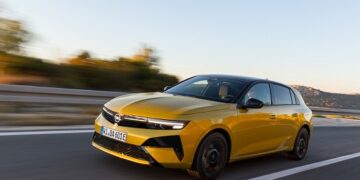 Yeni Opel Astra Nisan’da Geliyor