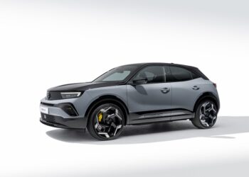 Opel’in En Hızlı Elektriklisi Mokka GSE Türkiye’de!