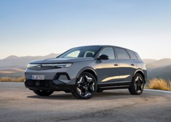 Yeni Opel Grandland 4×4 Türkiye’de!