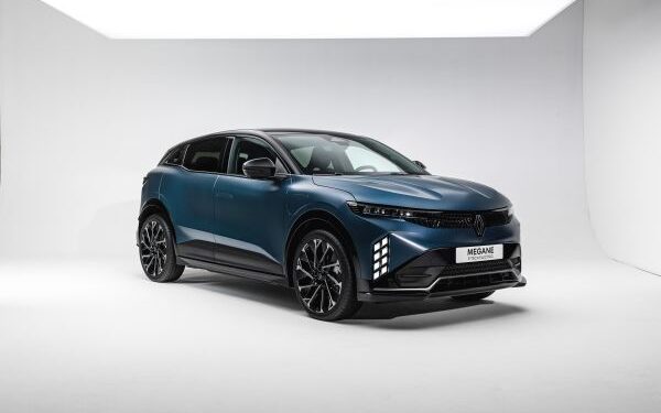 Yenilenen Megane E-Tech Geliyor!