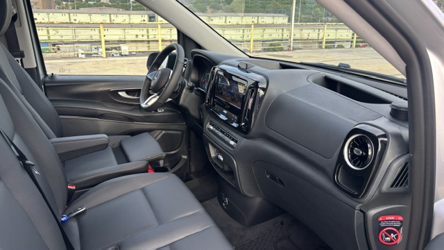 Mercedes-Benz Vito Tourer Select 124 CDI Kokpit