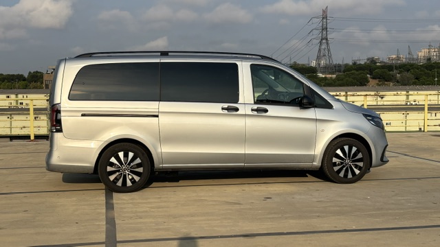 Mercedes-Benz Vito Tourer Select 124 CDI Testi