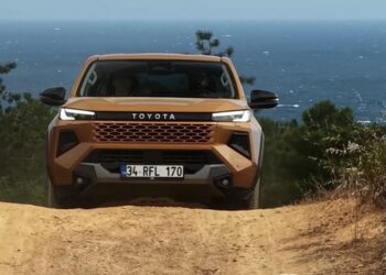Yeni Hilux İlk Sürüş