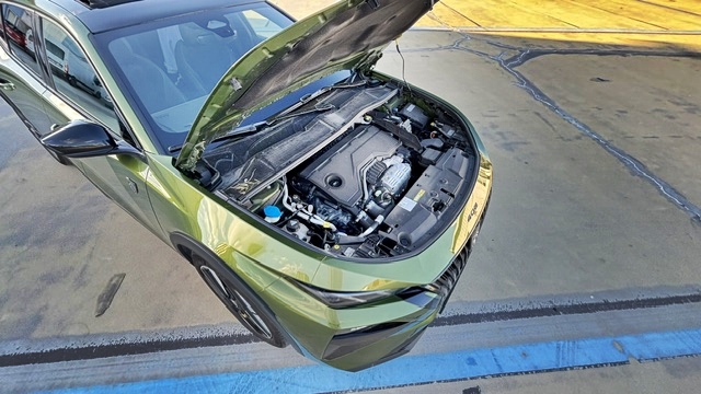 Peugeot 408 hybrid test 2026 Motor ve Teknik Detaylar